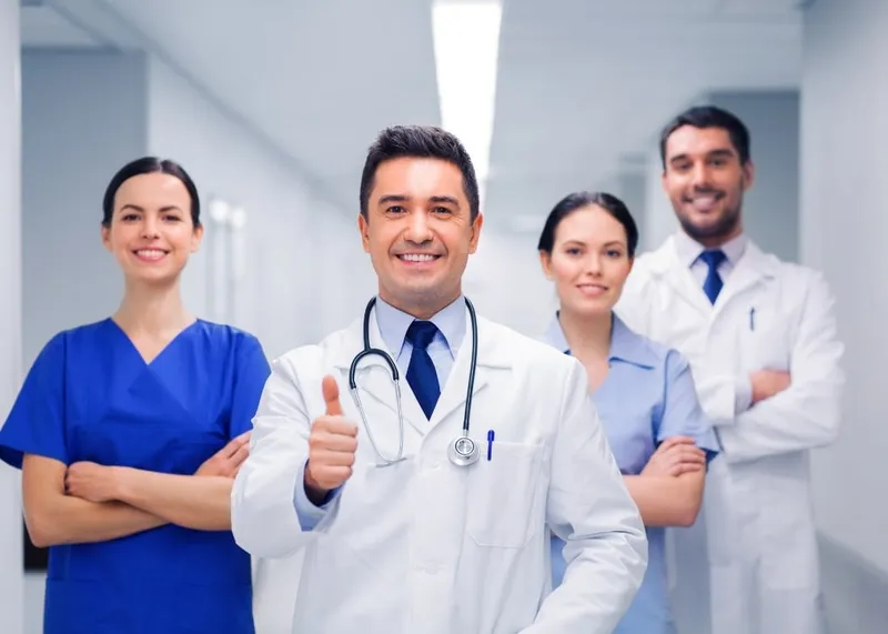 Infographic summarizing medical tourism statistics for international patients treated in Istanbul, Turkey